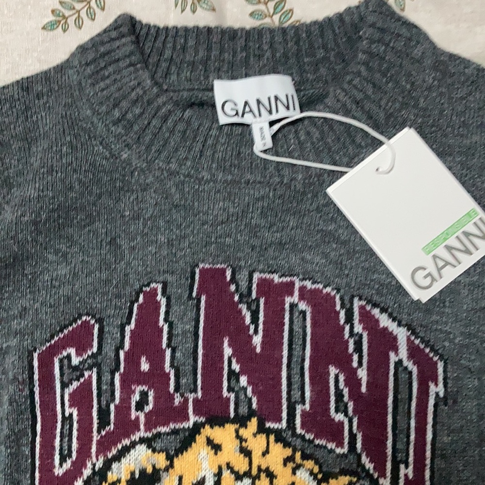 Women’s Relaxed Jersey Tiger sweater size Medium - Picture 3 of 6